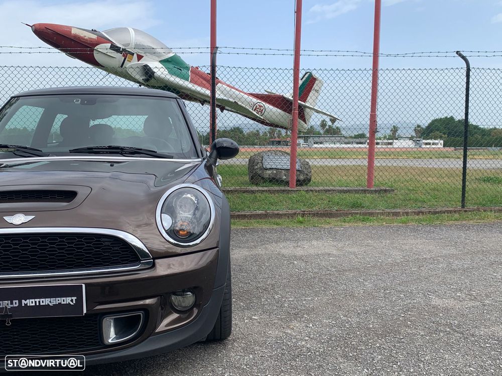 MINI 3 Portas Cooper S - 4
