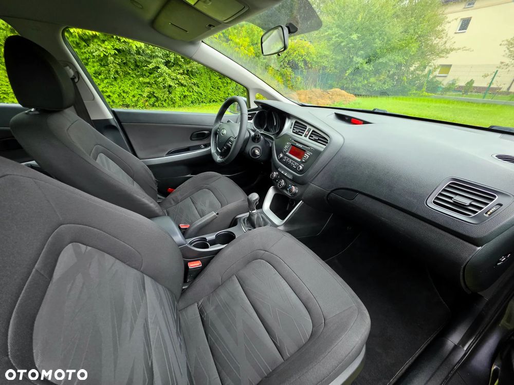 Kia Ceed 1.4 CVVT Attract - 26