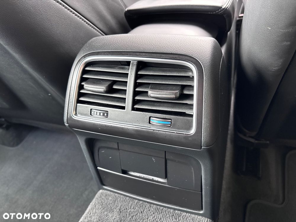 Audi A4 Avant 2.0 TDI DPF clean diesel S line Sportpaket - 13