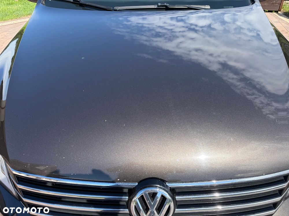 Volkswagen Passat 2.0 TDI Comfortline - 8