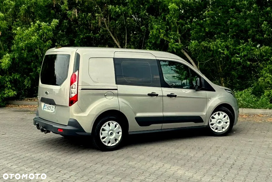 Ford Transit Connect - 15
