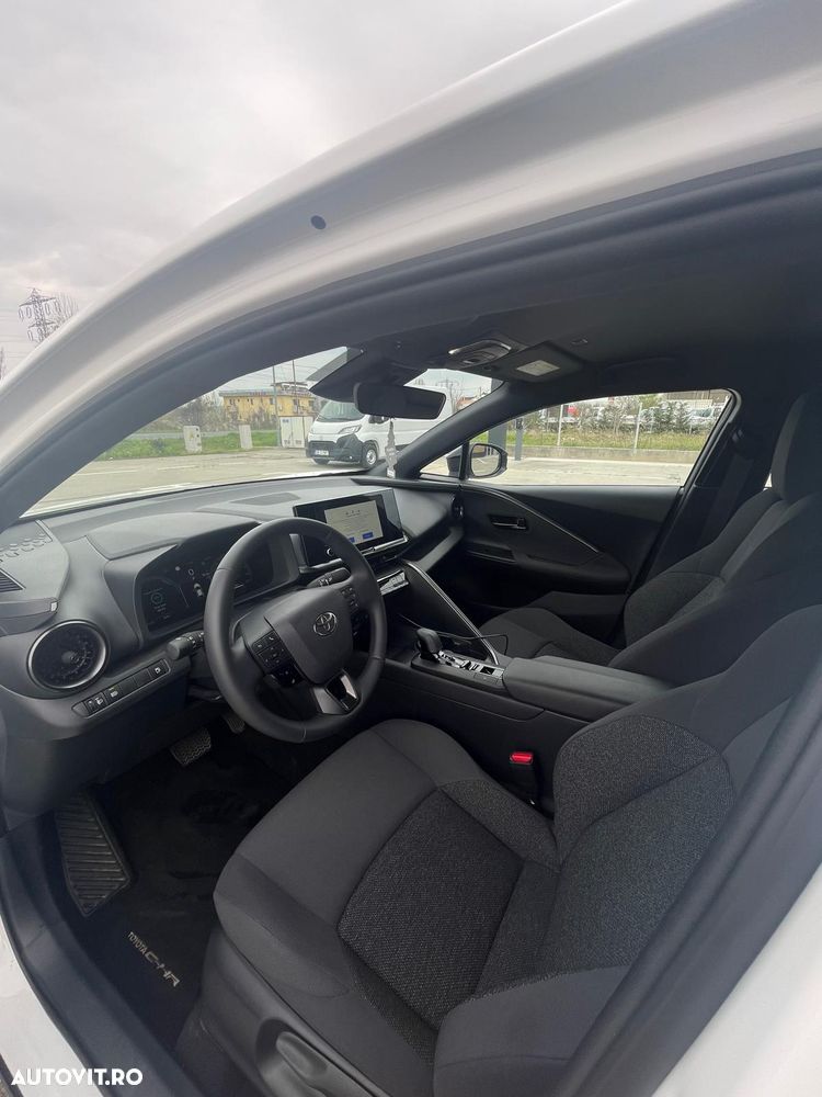 Toyota C-HR 1.8 HEV 140 CP 4x2 CVT Active - 8