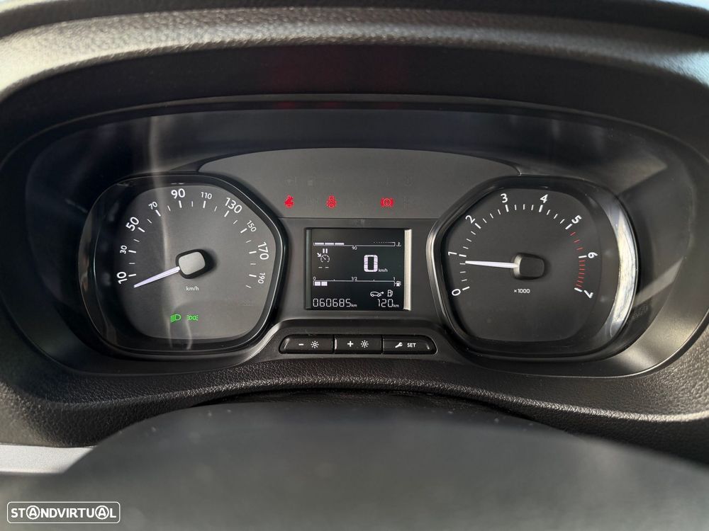 Peugeot Expert 1.5 BlueHDi L2H1 Semi-Vidrado - 22