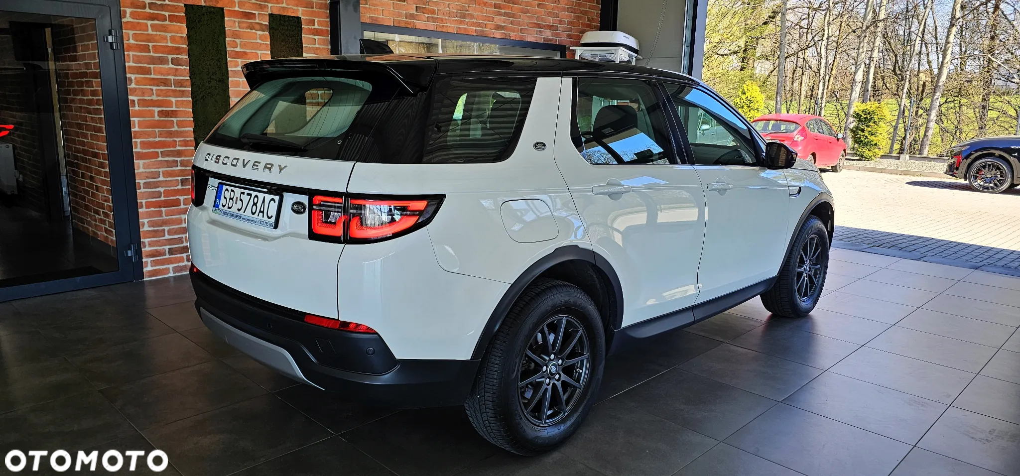 Land Rover Discovery Sport 2.0 D150 R-Dynamic S - 6