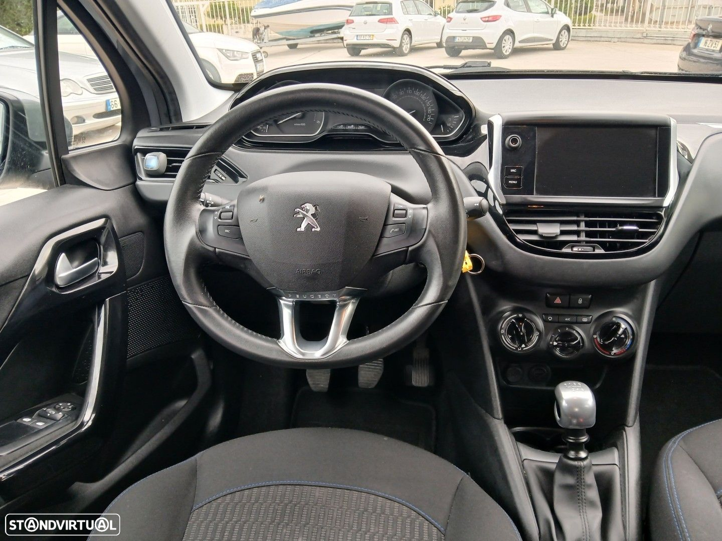 Peugeot 208 1.5 BlueHDi Signature - 13