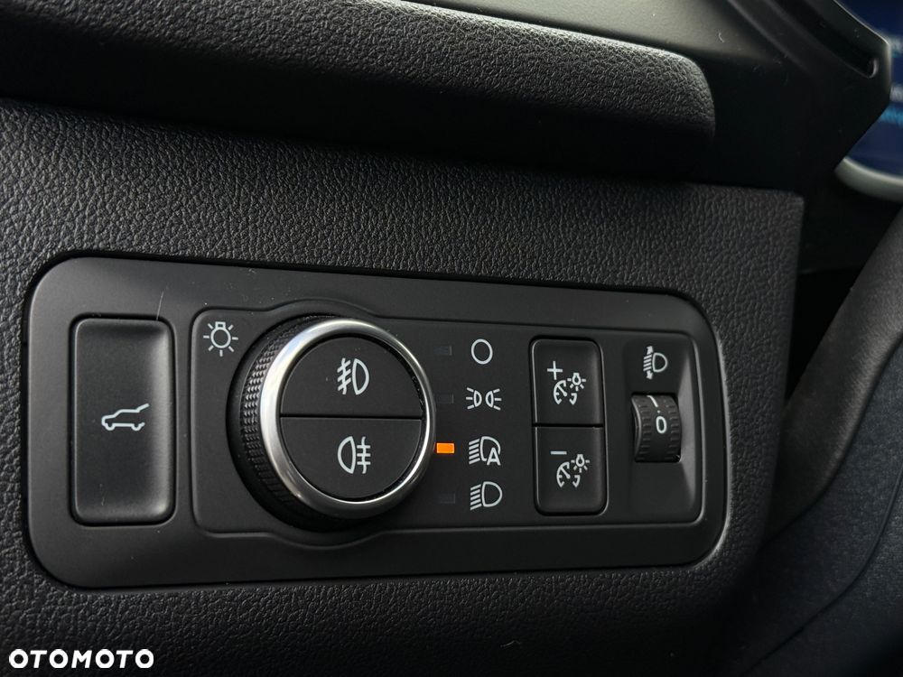 Ford Kuga 2.5 FHEV AWD ST-Line X - 19
