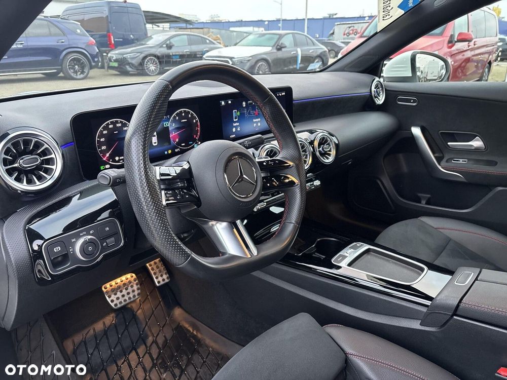 Mercedes-Benz Klasa A 200 AMG Line 7G-DCT - 14