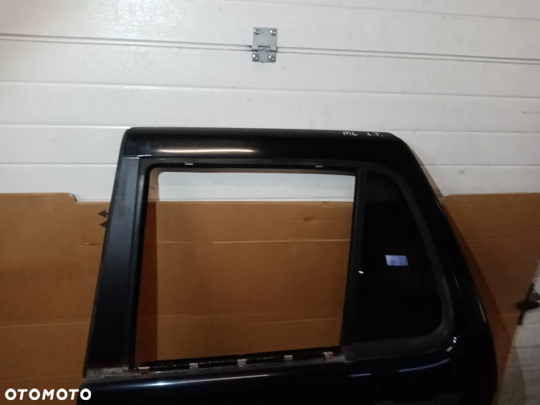 Drzwi lewy tył tylne lewe Mercedes ML W163 LAK 040 - 4