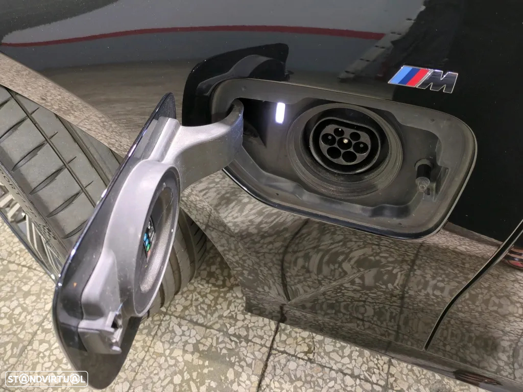 BMW 330 e Touring Pack M Auto - 11