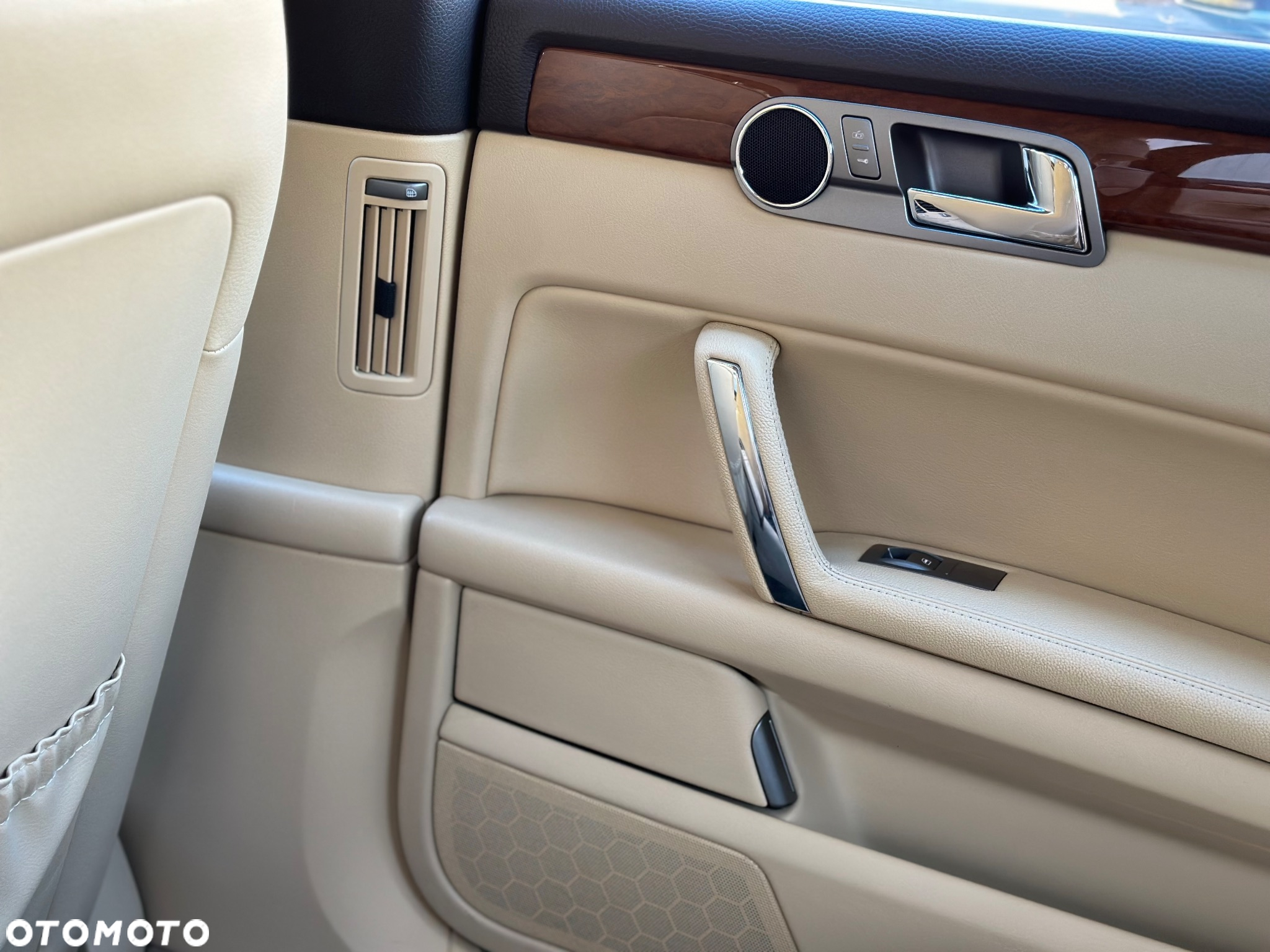 Volkswagen Phaeton 3.0 V6 TDI DPF 4MOTION Automatik (5 Sitzer) - 29