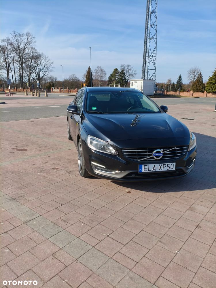 Volvo V60 D4 Drive-E R-Design Summum - 4
