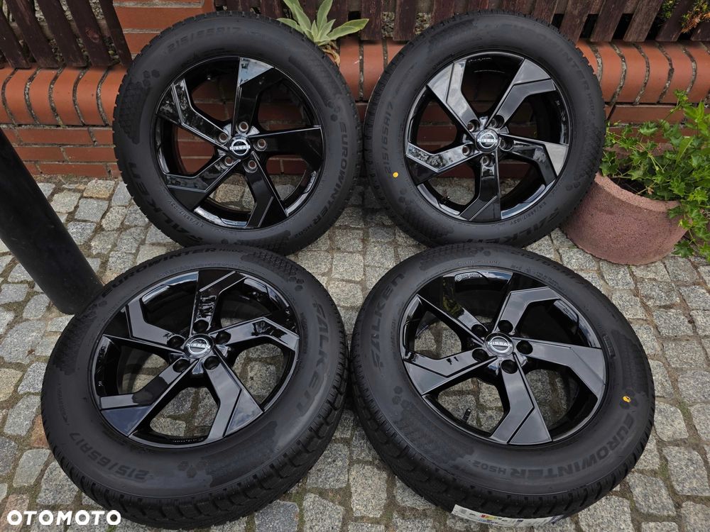 Nowe czarne oryginalne koła aluminiowe NISSAN QASHQAI J12 17" 5x114,3 215/65/17 2023 r