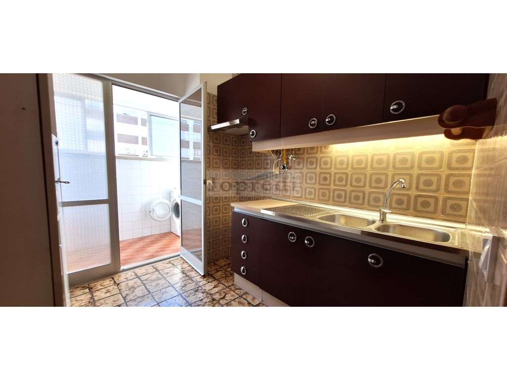 Apartamento T1 Quinta do Marquês - Grande imagem: 3/13