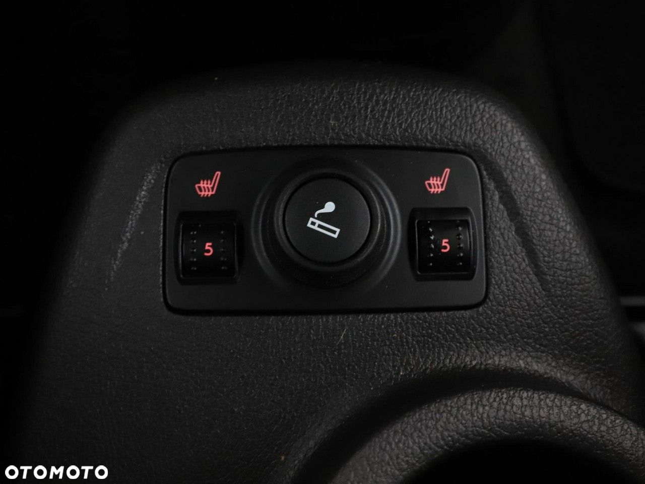 Ford Tourneo Connect Grand - 28