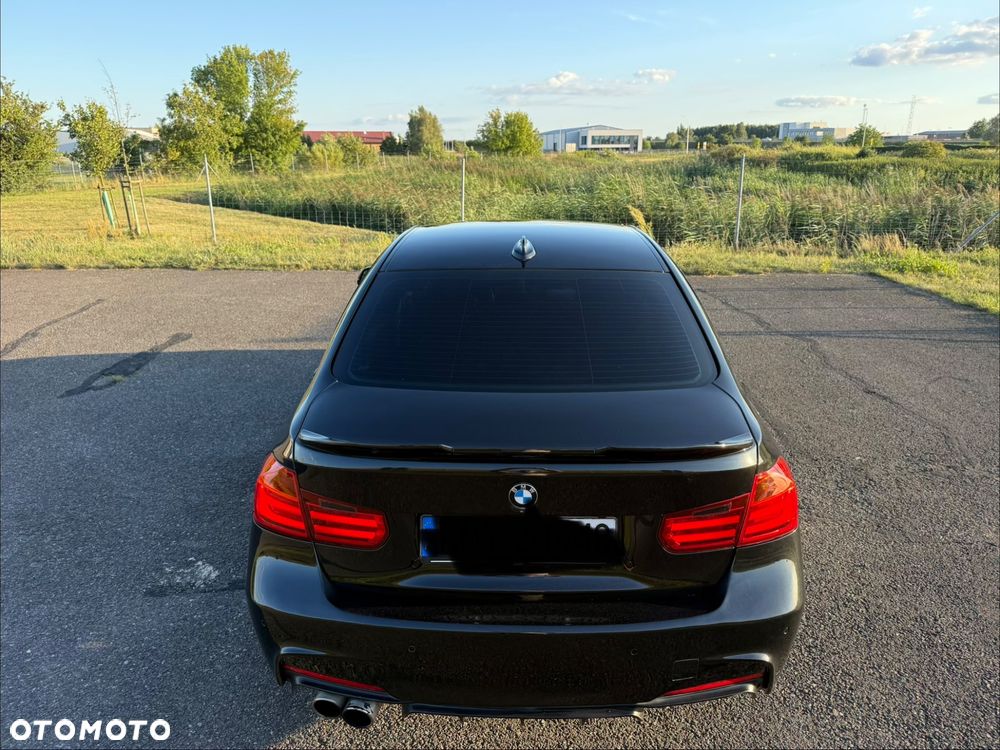 BMW Seria 3 320d - 12