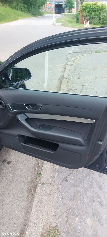 Audi A6 Avant 2.0 TDI - 22