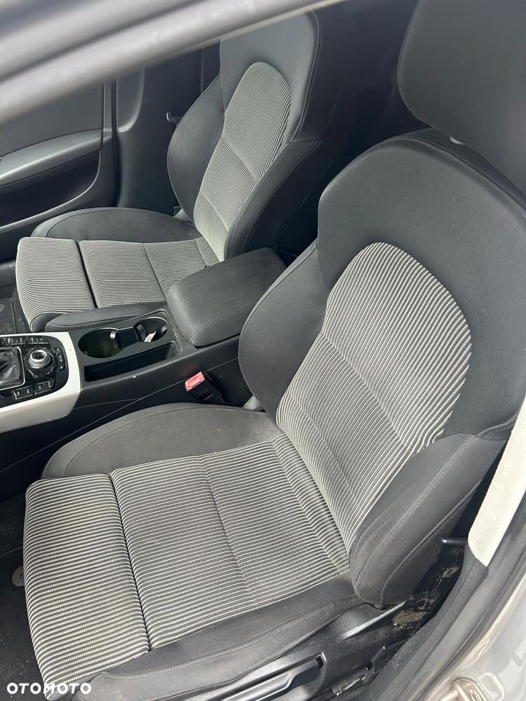 Audi A4 Avant 2.0 TDI - 9