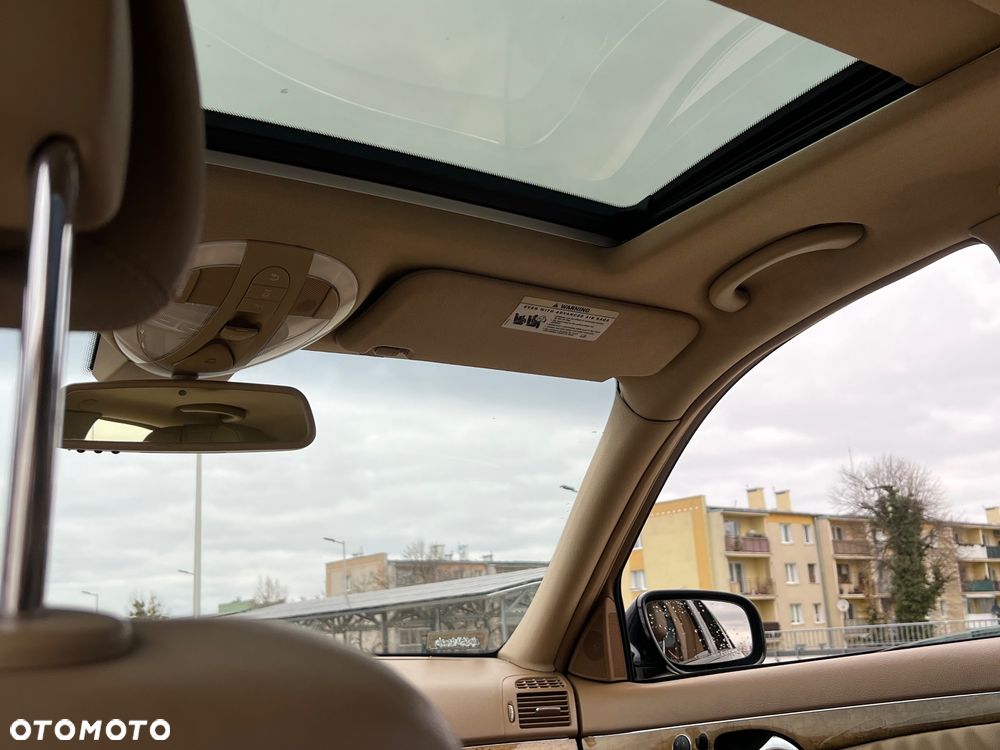Mercedes-Benz Klasa E 500 T 4Matic Automatik Avantgarde - 29