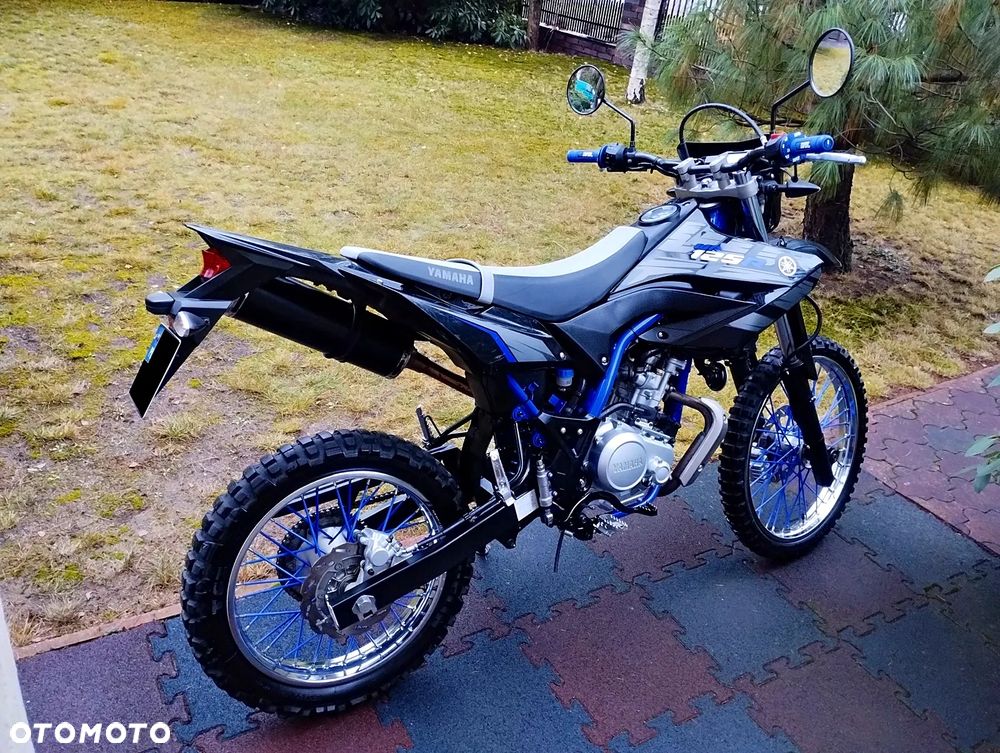 Yamaha WR - 16