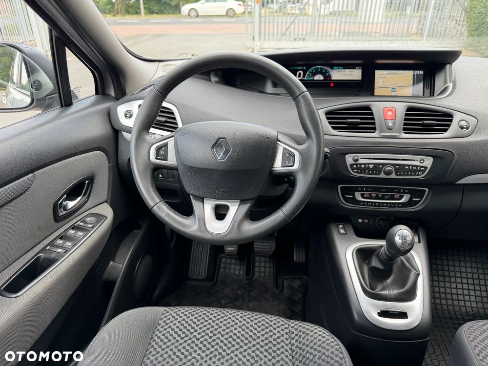 Renault Scenic - 32