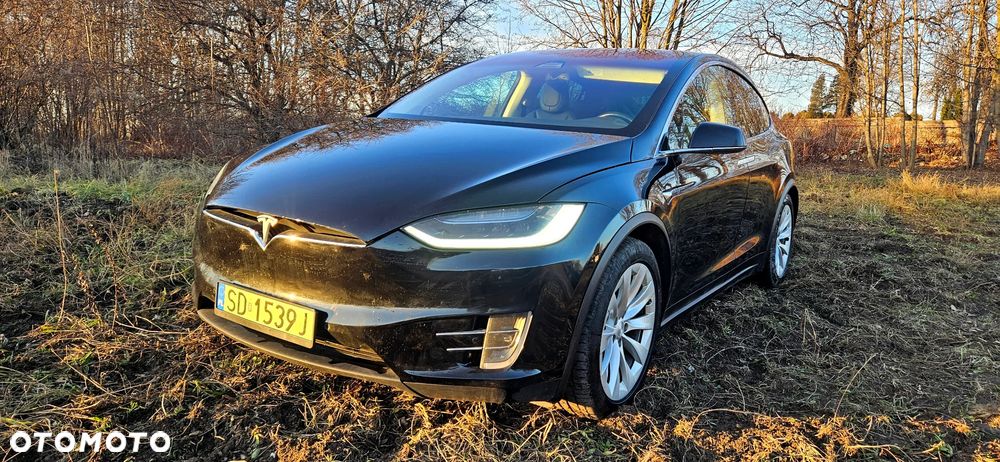 Tesla Model X 2017 photo 2