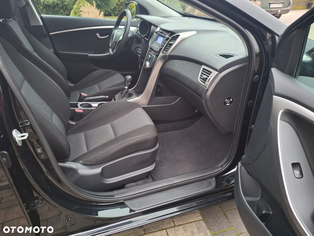 Hyundai i30 1.4 Classic - 11