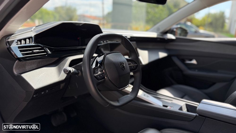 Peugeot 308 SW 1.6 Hybrid Allure e-EAT8 - 23