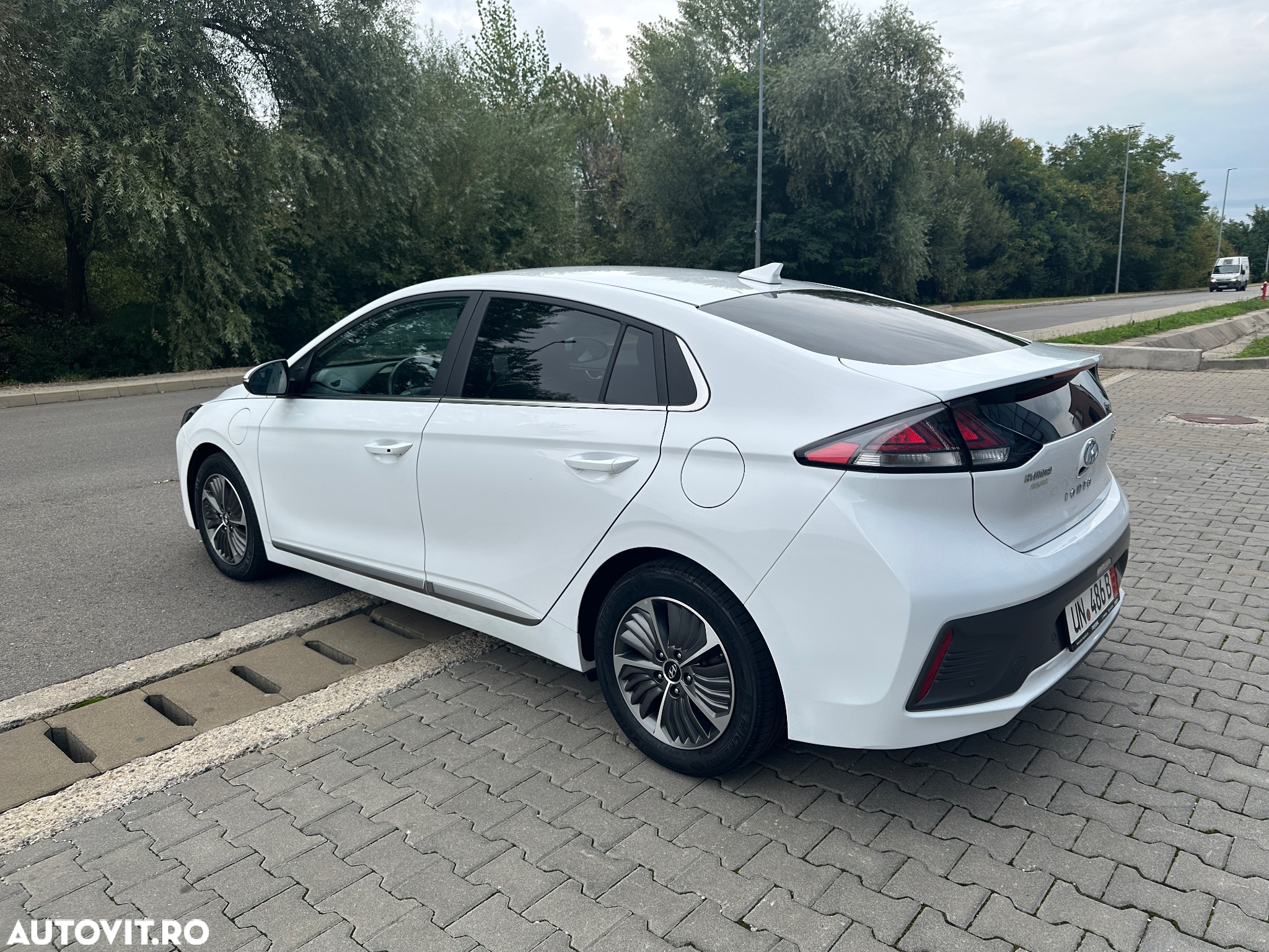 Hyundai IONIQ Plug-in-Hybrid 1.6 GDI Advantage - 3