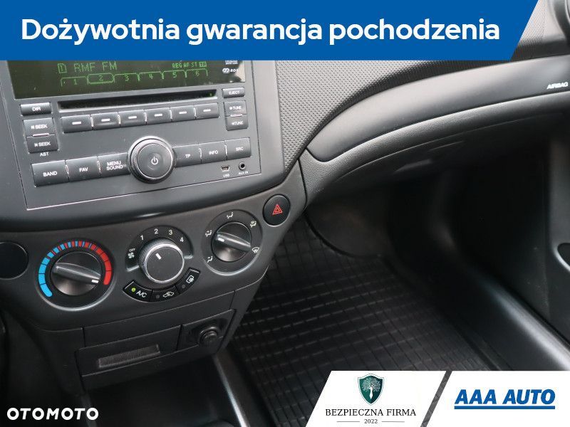 Chevrolet Aveo - 20