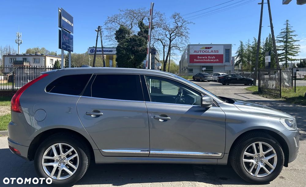 Volvo XC 60 D4 Drive-E Summum - 3