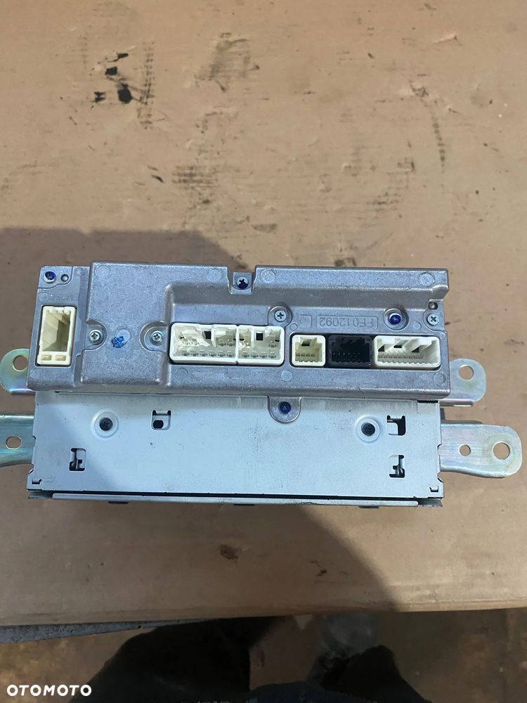 RADIO FABRYCZNE TOYOTA VERSO II MP3 AUX FM 86120-0F060 - 2