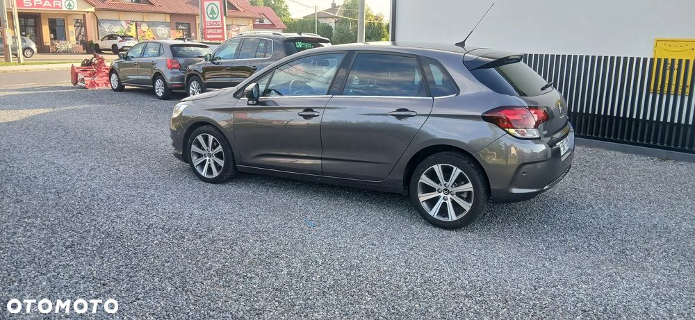 Citroën C4 e-HDi 115 ETG6 Exclusive - 8