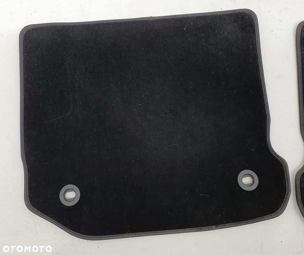 DYWANIKI CHODNICZKI WELUROWE VW GOLF IV 1J1863011M KOMPLET - 2