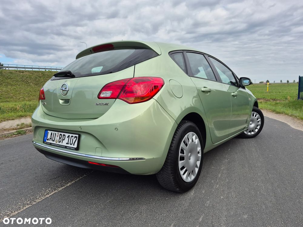 Opel Astra - 4