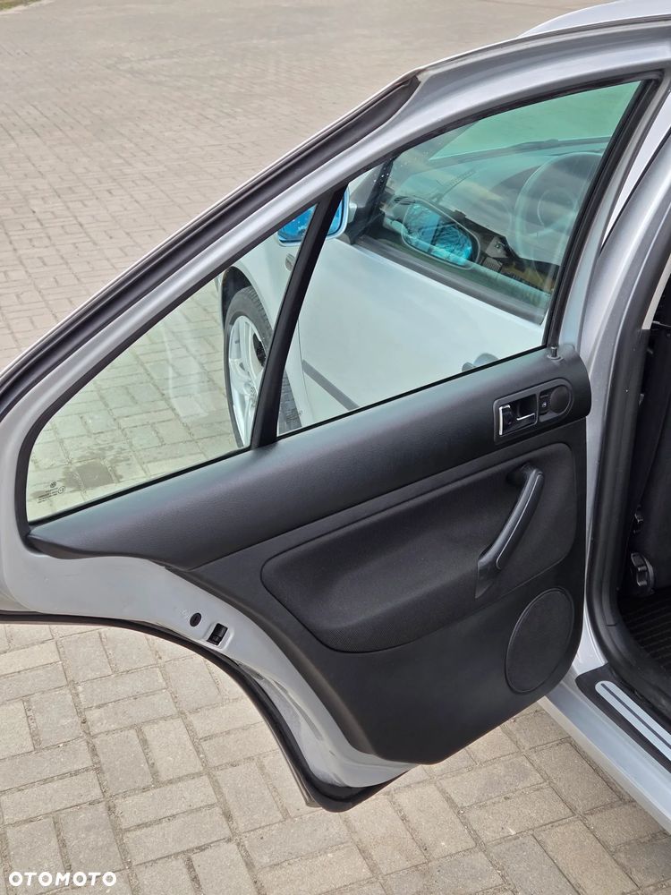 Volkswagen Bora 2.0 - 24