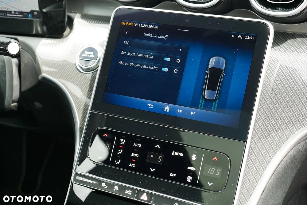 Mercedes-Benz Klasa C 300 e PHEV AMG - 39