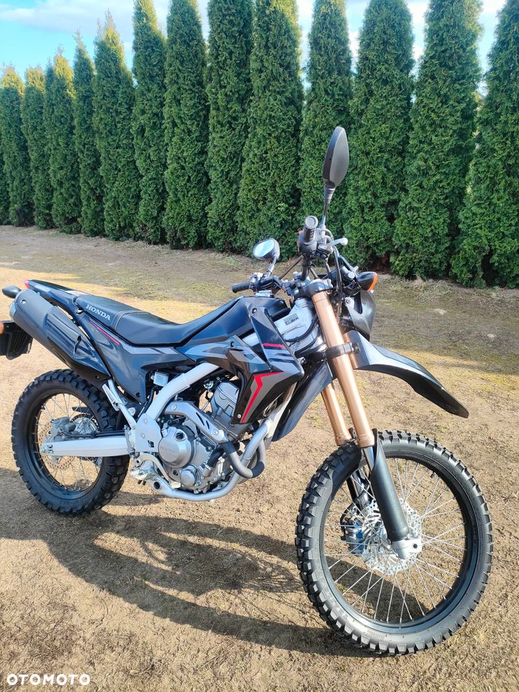 Honda CRF - 8