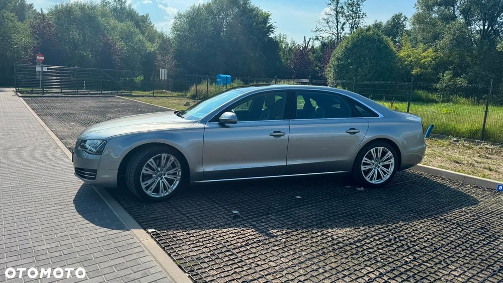Audi A8 - 5
