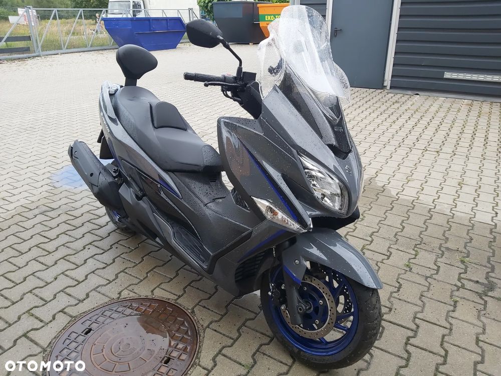 Suzuki Burgman - 3