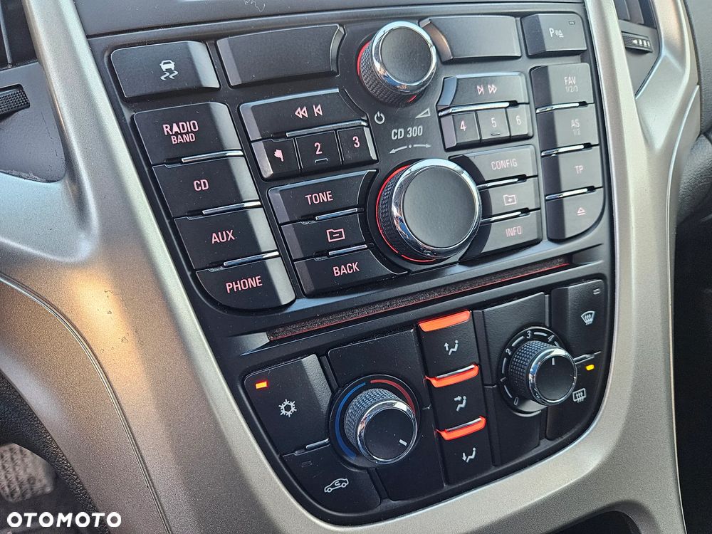 Opel Astra 1.4 Turbo - 22