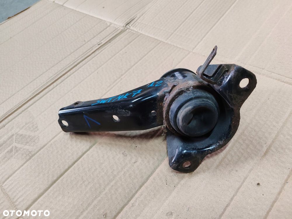 Łapa poduszka silnika prawa 1.2 Suzuki Swift MK7 10-16 - 2