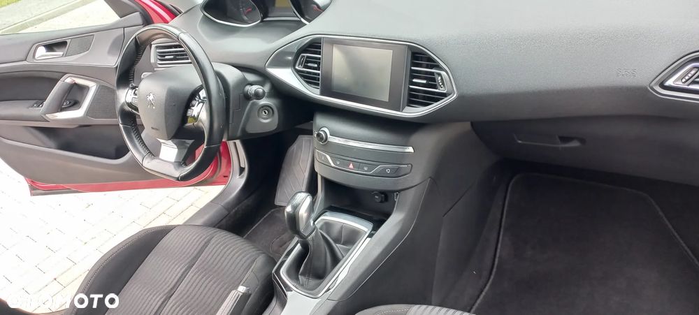 Peugeot 308 1.2 PureTech Business Line S&S - 18