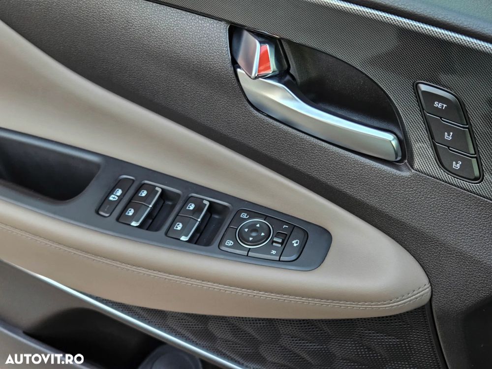 Hyundai Santa Fe Plug-in Hybrid 1.6 l 265 CP 4WD 6AT Luxury - 24