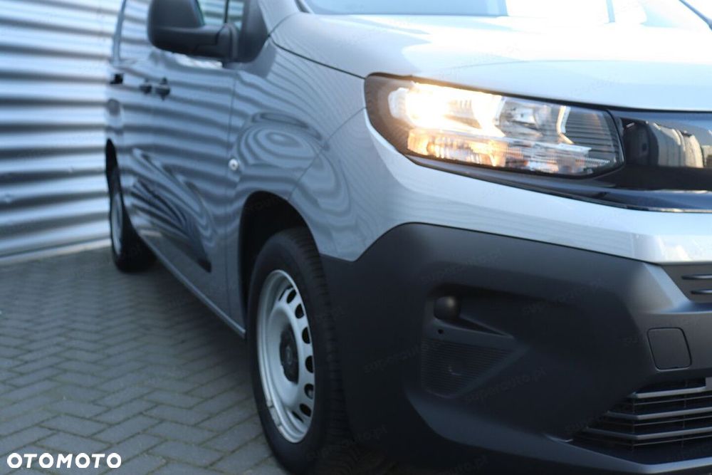 Opel Combo Van Cargo 1.5 L2 EAT8 - 11