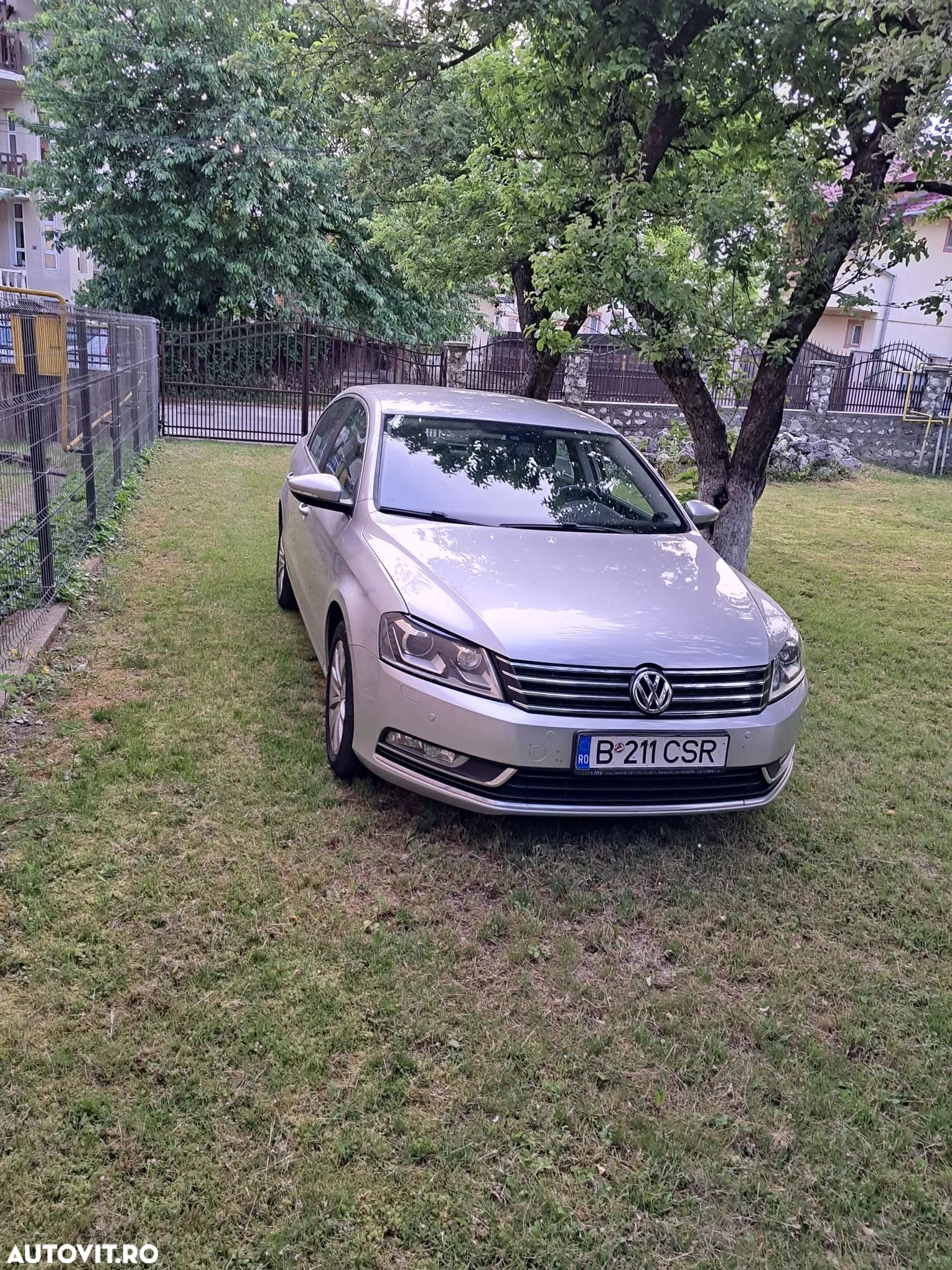 Volkswagen Passat 2.0 TDI BlueMotion Tehnology DSG Comfortline - 2