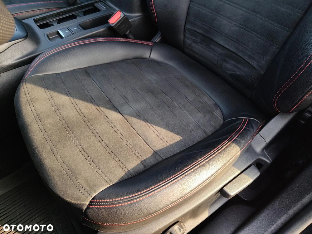 Ford Kuga 1.5 EcoBoost FWD ST-Line ASS MMT6 - 14