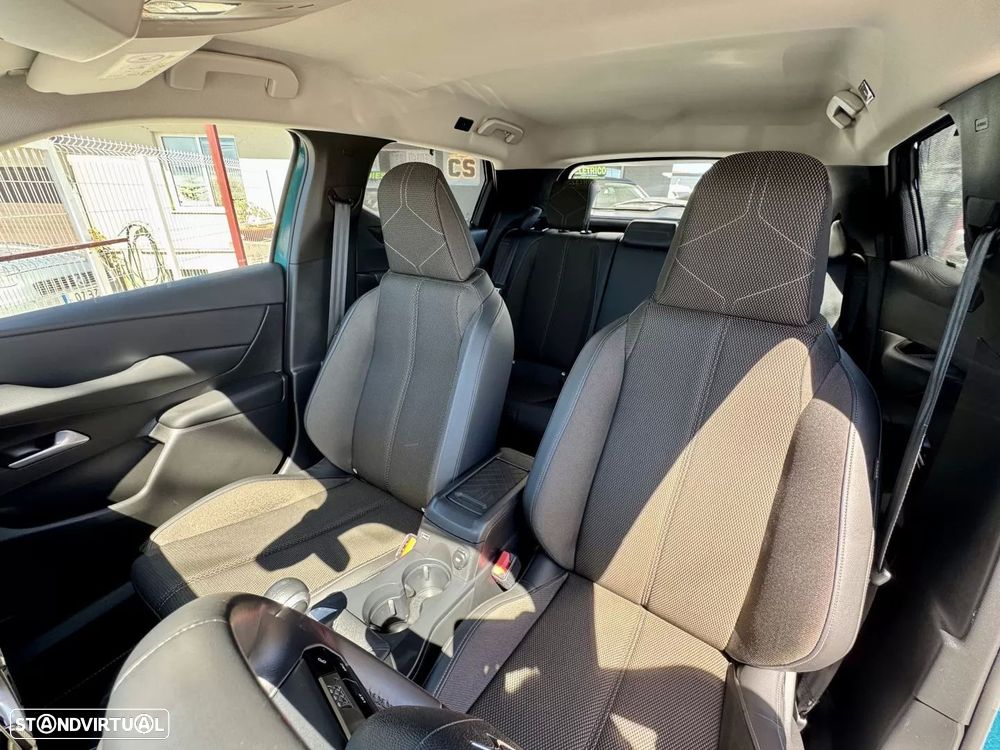 DS DS3 Crossback PureTech 100 MONTMARTRE - 11