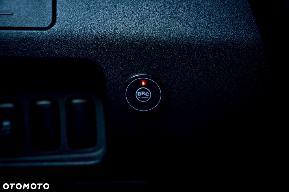 Mitsubishi Outlander - 22