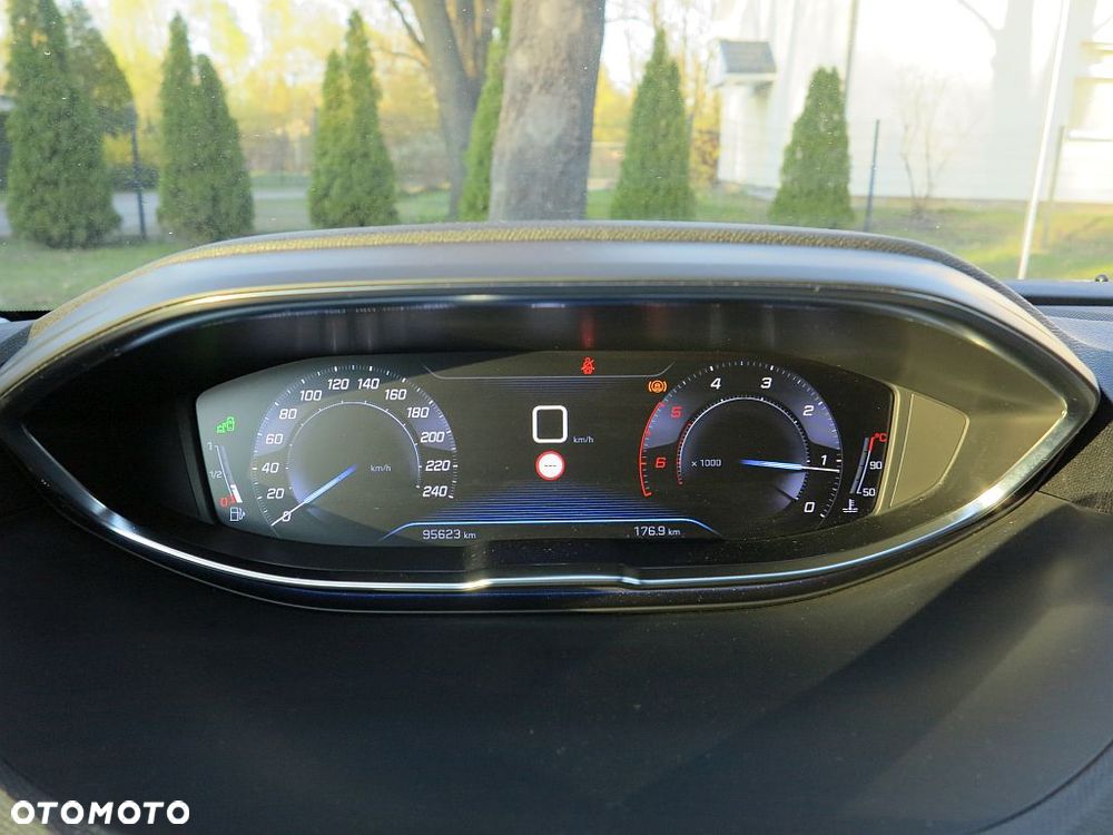 Peugeot 3008 BlueHDi 130 Stop & Start Allure Pack - 26