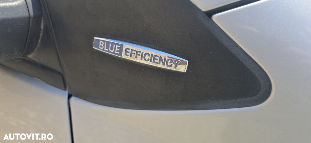 Mercedes-Benz A 160 BlueEfficiency Special Edition - 17